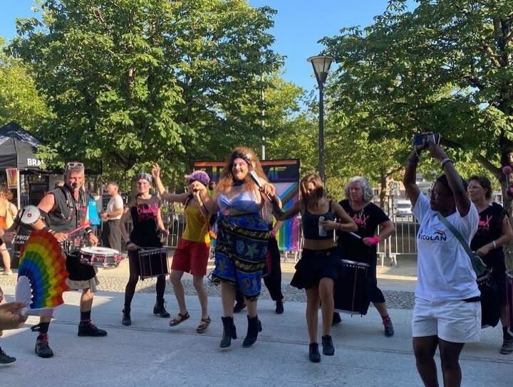 malgré la chaleur écrasante ce samedi merci aux bénévoles, aux organisateurs, et au public…